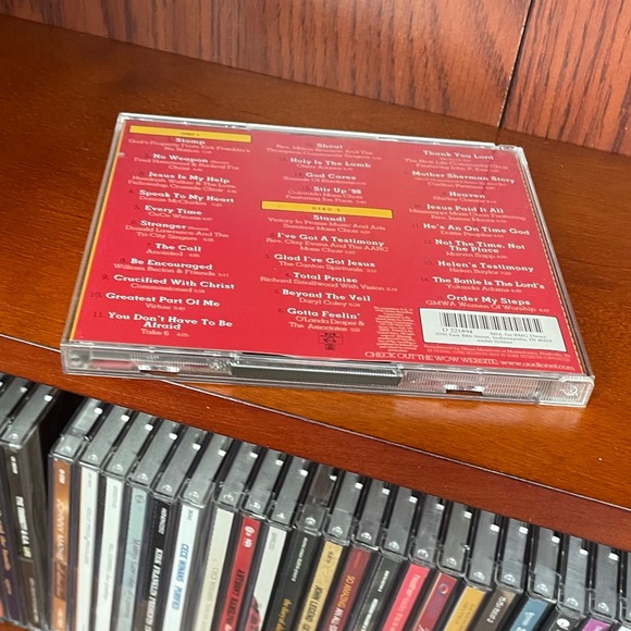 This WOW Gospel CD released 1998 is the 1st compilation of Gospel hits together - Picture 5 of 9